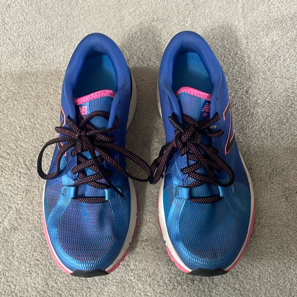 New Balance size 6 sneakers